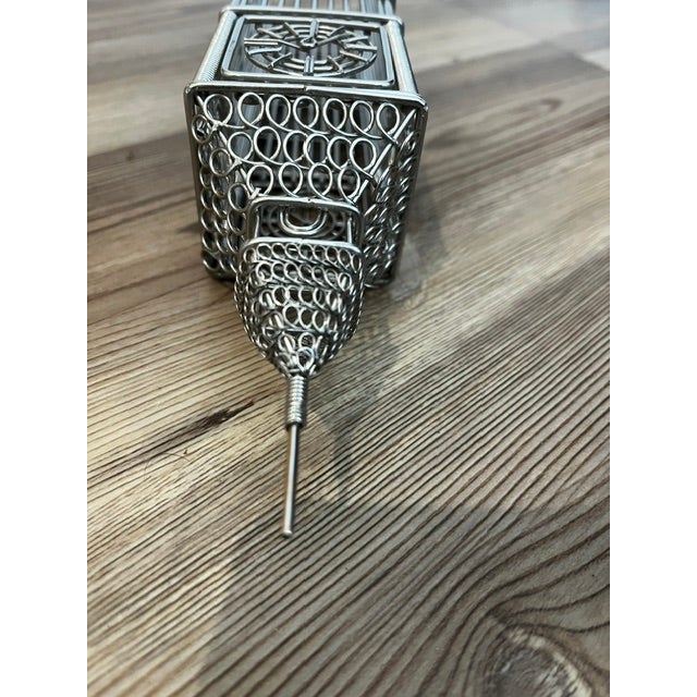 1980s Silver-Toned Metal Wire Model of London's Big Ben Clock Tower For Sale - Image 9 of 9