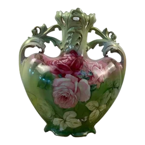 Late 19th Century Royal Bayreuth of Bavaria Art Nouveau Hand Painted Porcelain Rose Heart Antique Vase