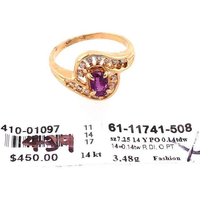 14 Karat Yellow Gold Purple Peridot Ring With Round Diamond Accents 0.14 TDW, Size 7.5 For Sale In New York - Image 6 of 10