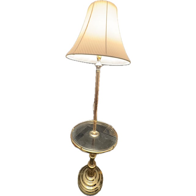 Mid-Century Modern Vintage Stiffel Style Solid Brass Floor Lamp With Integrated Round Glass Side Table For Sale - Image 3 of 16