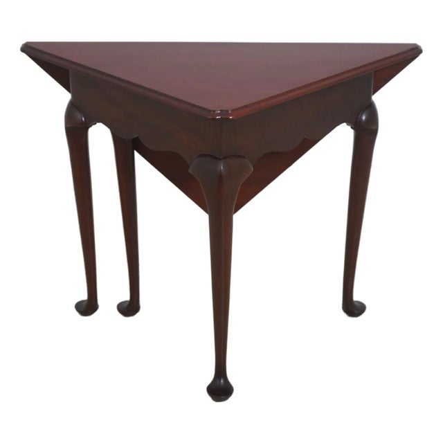 1990s Baker Colonial Williamsburg Mahogany Drop Leaf Corner Table For Sale