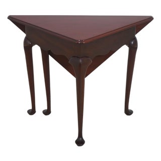 Baker Colonial Williamsburg Mahogany Drop Leaf Corner Table For Sale