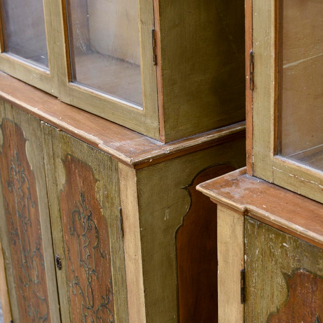 Beige 18th Century Bookcases in Lacquered Doors, Set of 2 For Sale - Image 8 of 9