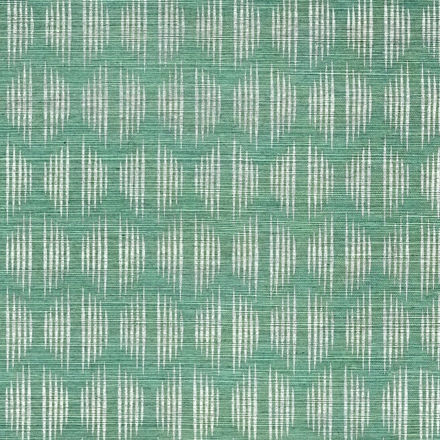 Contemporary Sample - Schumacher Ovington Sisal Wallpaper in Mineral For Sale - Image 3 of 3