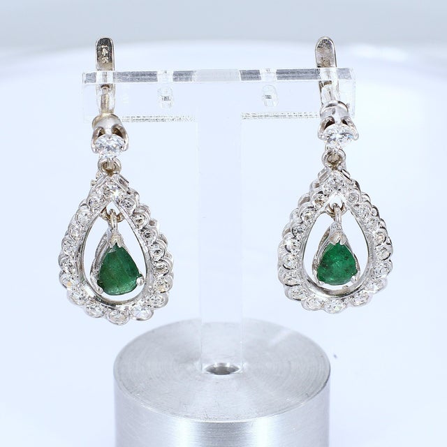 Early 21st Century 14k White Gold Emerald & Diamond Pear-Shaped Drop Earrings, A Pair For Sale - Image 5 of 5