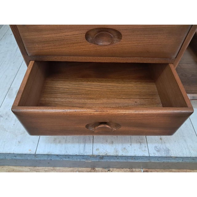 Mid-Century Modern Pandora Coffee Table in Elm by Lucian Ercolani for Ercol, 1980s For Sale - Image 17 of 18