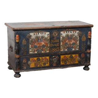 19th Century Hungarian Pine Trunk With Original Hand Painted Decoration and Drawer For Sale