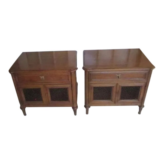 Vintage Henredon French Provincial Mesh Door Nightstands End Tables Set of 2 For Sale