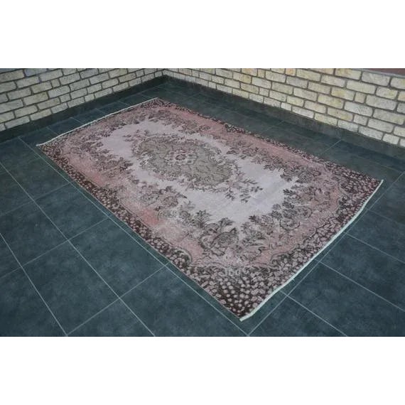 1960s 1960s Vintage Turkish Pale Pink Rug - 5′ × 8′9″ For Sale - Image 5 of 11