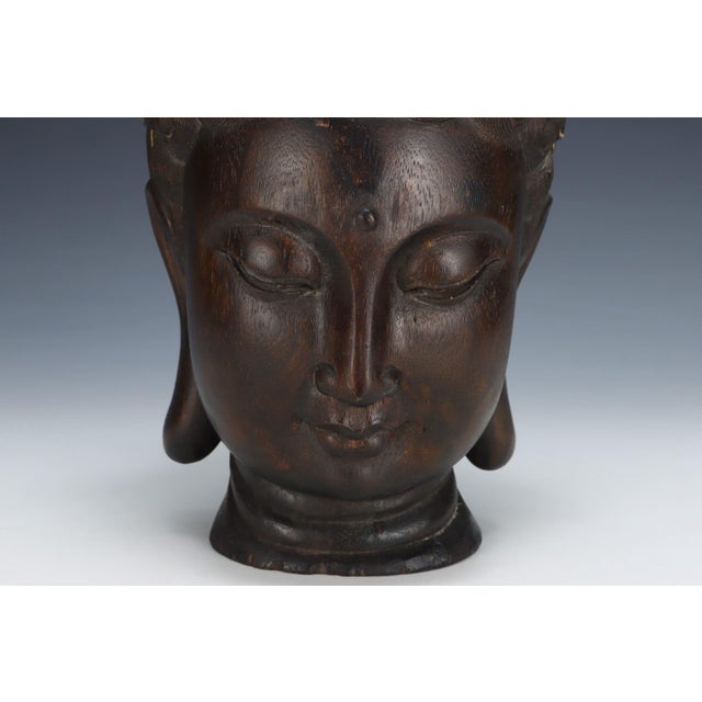 Mid 20th Century Hand-Carved Agarwood Guanyin Buddha Head – Gilded & Polychrome Chen Xiang Wood Sculpture For Sale - Image 4 of 8