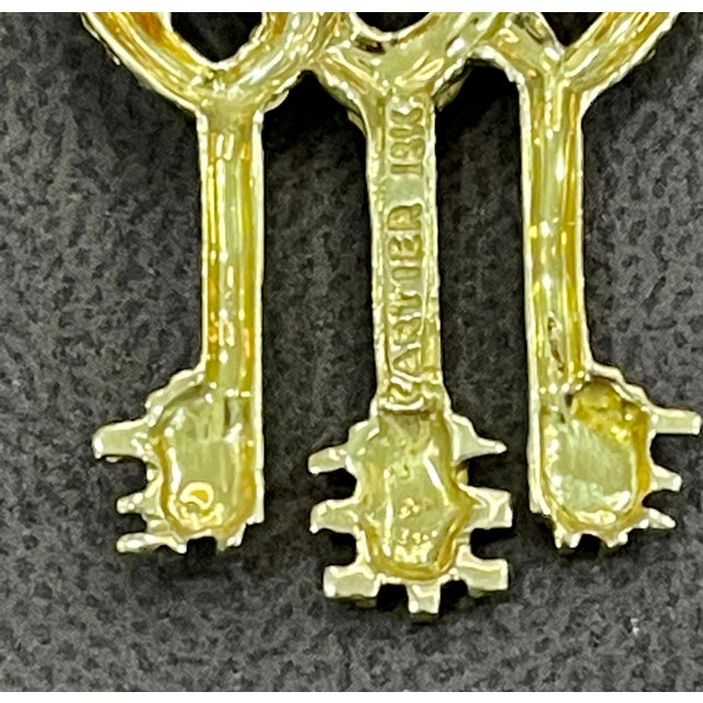 Cartier Key to My Heart 18 Karat Yellow Gold Three Heart Textured Key Pin Brooch For Sale - Image 10 of 18
