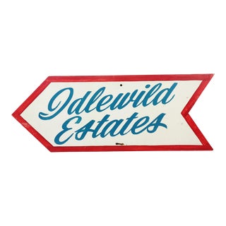 Vintage Painted Wood Arrow Sign for Idlewild Estates For Sale