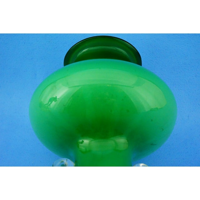 Vintage Green Glass Vase by Jerzy Sluczan-Orkusz for Tarnowiec Glassworks, 1980s For Sale - Image 16 of 18