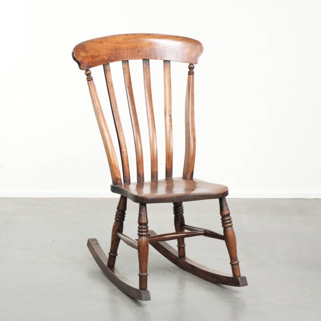 English Windsor Rocking Chair in Oak For Sale - Image 12 of 12