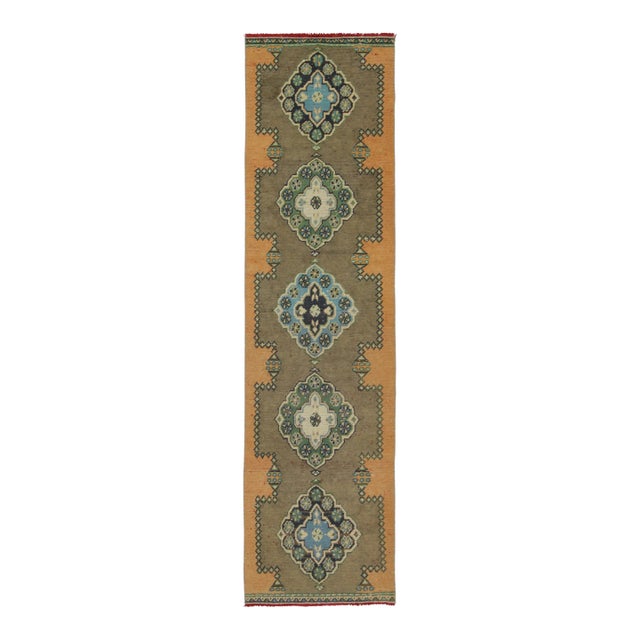 Vintage Turkish Runner With Bold Floral Medallion Design - Rug & Kilim For Sale