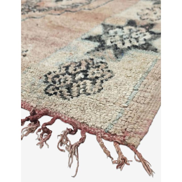 Vintage Moroccan Rug – Soft Blush Tribal Wool Carpet This vintage Moroccan rug features a beautifully faded blush palette...