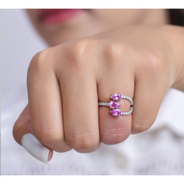 Natural 1.43 cts pink sapphire with 0.32 cts diamond ring in 18k gold For Sale - Image 12 of 18