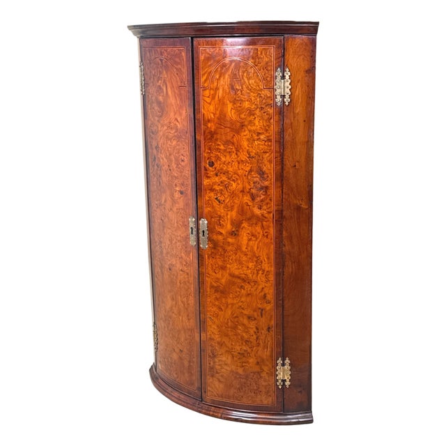 Georgian Elm and Walnut Corner Cupboard, 1720s For Sale
