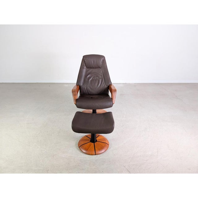 Set of Lounge Chair in Leather with Ottoman from HS Furniture For Sale - Image 4 of 15