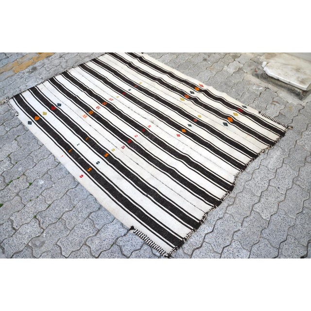 1960s Traditional Handmade Area Kilim Rug For Sale - Image 4 of 11