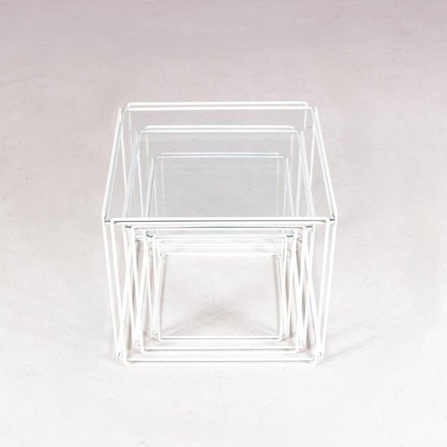 White Isocele Nesting Tables in White Metal with Glass Tops by Max Sauze, France, 1970s, Set of 3 For Sale - Image 8 of 10
