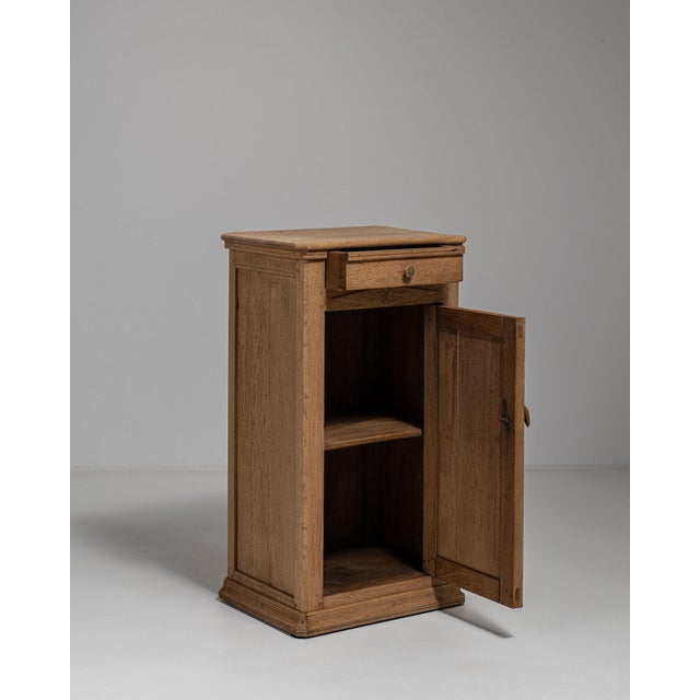 19th Century France Amber Oak Side Table For Sale - Image 13 of 18