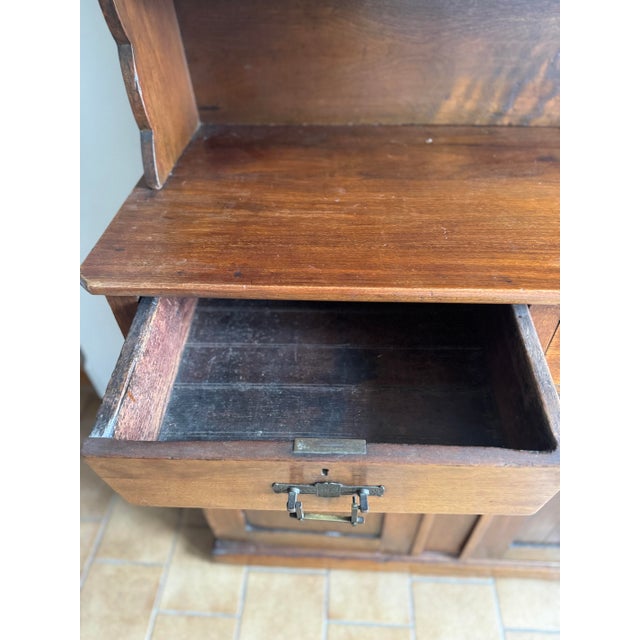 Early 20th Century Rustic Farmhouse Pine Hutch Cabinet With Scalloped Shelf Top For Sale - Image 10 of 12