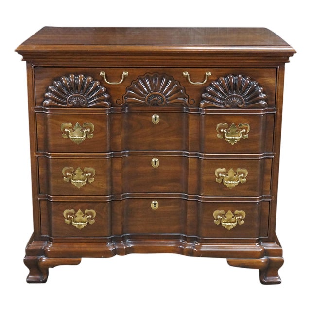 1970s Harden Georgian Chippendale Style Cherry Goddard Block Front Chest of Drawers For Sale