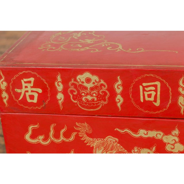 Vintage Red Lacquer Blanket Chest with Gilded Bat, Guardian Lion, Cloud Motifs For Sale - Image 11 of 12