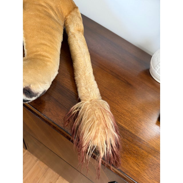 Vintage Steiff 1950’s Leo the Lying Lion 45cm and in Like New Condition For Sale - Image 13 of 17