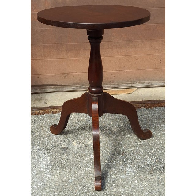 19th Century American Mahogany Tripod Tilt-Top Candle Stand or Wine Table For Sale - Image 4 of 10