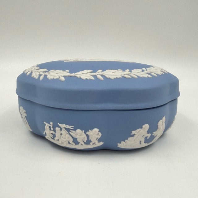 Vintage Wedgwood Blue Jasperware Trinket Box, Ulysses Chariot Scene For Sale In New York - Image 6 of 10