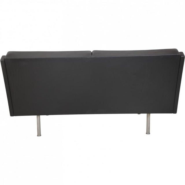 AP35 2-Seater Sofa in Black Leather by Hans J. Wegner, 1970s For Sale - Image 9 of 16