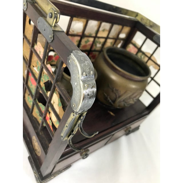 Japanese Nishi Hongan-Ji Temple Kyoto - Antique Japanese Tobacco-Bon Smoking Set With Solid Silver Embelishments (Meiji Period) For Sale - Image 3 of 12