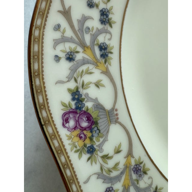 Ceramic Set of 9 Vintage Baronet Dinner Plates in the Duchess Pattern For Sale - Image 7 of 12