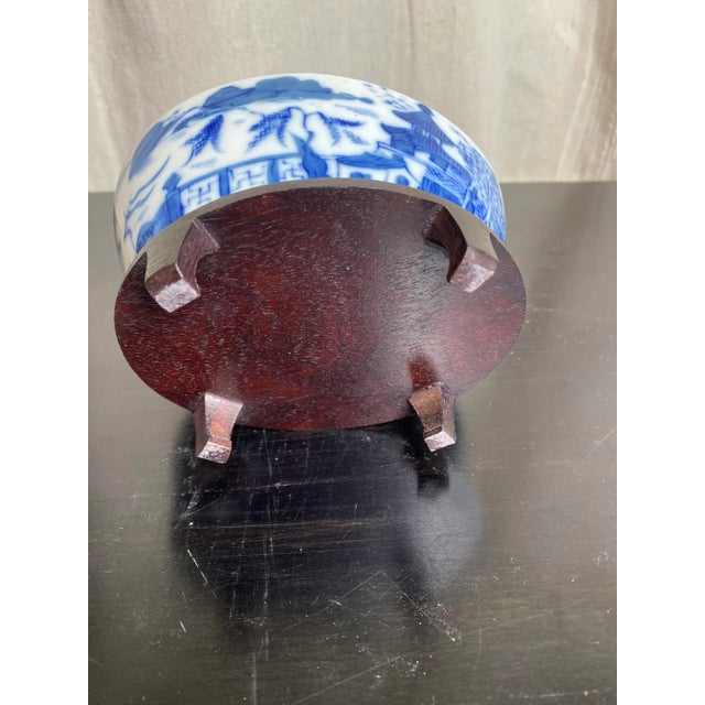 Late 20th Century Vintage Blue and White Chinese Export Ceramic Box For Sale - Image 5 of 8