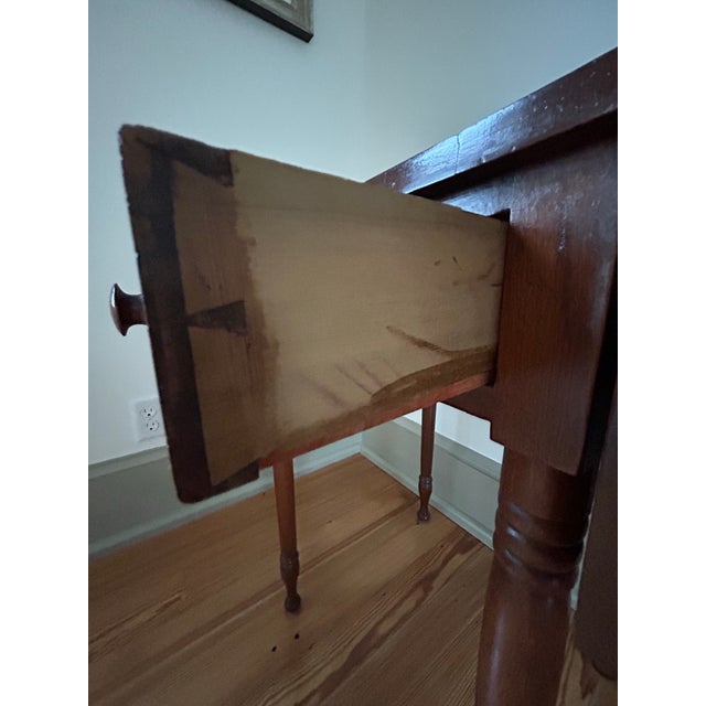 Mid 19th Century Early American Drop-Leaf Side or Lamp Table, Work Table, Pembroke Style For Sale - Image 5 of 7