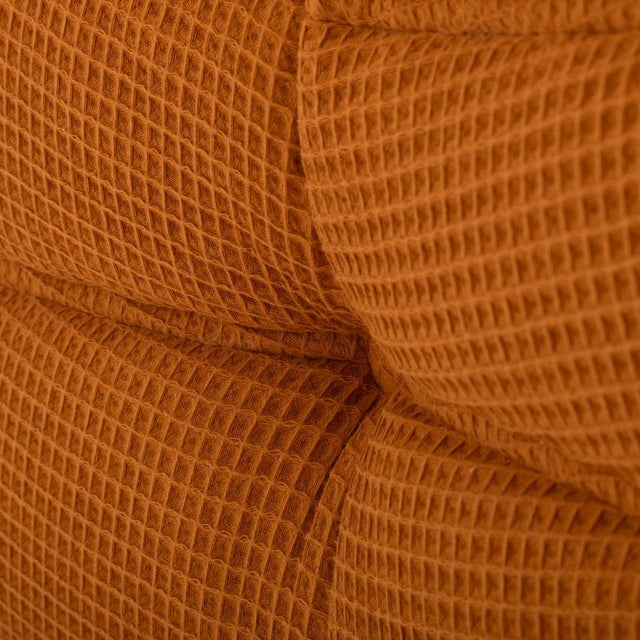 Togo Lounge Chair and Pouf in Orange Tissue by Michel Ducaroy for Ligne Roset, 1973, Set of 2 For Sale - Image 17 of 18