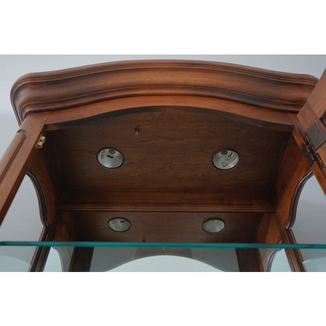 1990s 1990s Ethan Allen Country French Curio Cabinet For Sale - Image 5 of 17