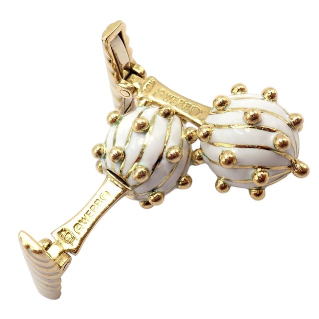 Contemporary Vintage! David Webb Yellow Gold White Enamel Ball Spike Cufflinks, Pair For Sale - Image 3 of 9