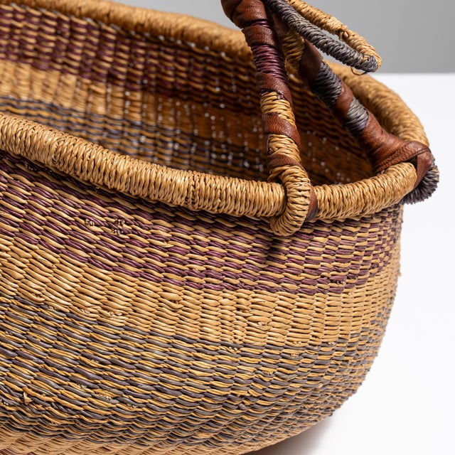 Mid 20th Century Ghana Tan Wicker Basket For Sale - Image 13 of 15