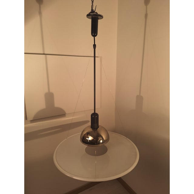 1970s Frisbi Pendant in Polymethylmethacrylate and Steel by Achille and Pier Giacomo Castiglioni for Flos, 1970s For Sale - Image 5 of 11