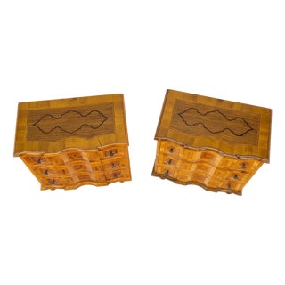 Pair of Fine Italian Inlaid Three Drawers Banded Tops Nightstands Small Dresser For Sale