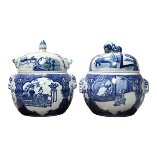 Pair of Vintage Chinese Blue and White Lidded Pots For Sale