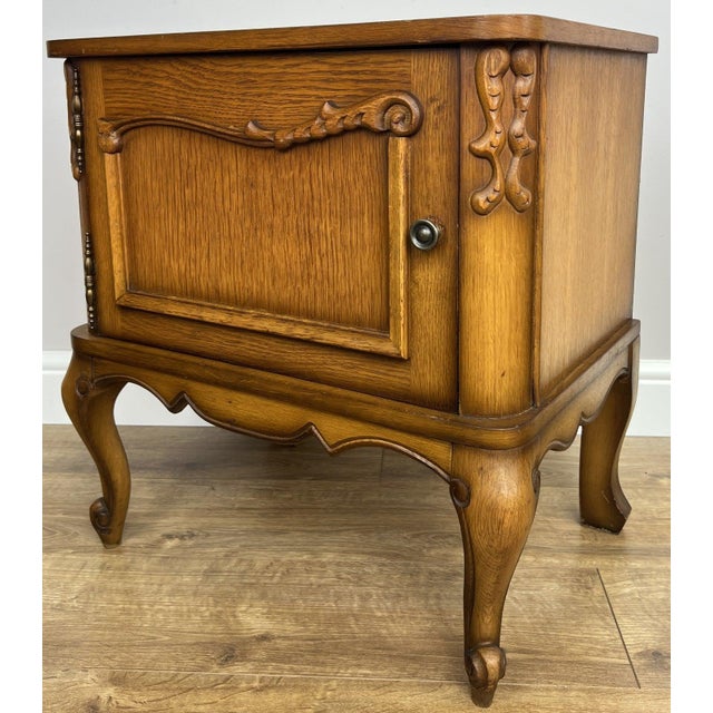Vintage Louis XVI French Nightstands, Set of 2 For Sale - Image 5 of 15