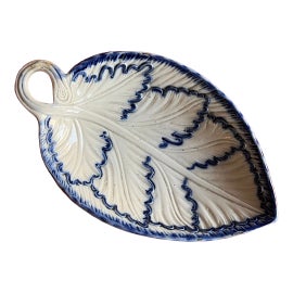 Example of English Traditional Serving Dishes and Pieces