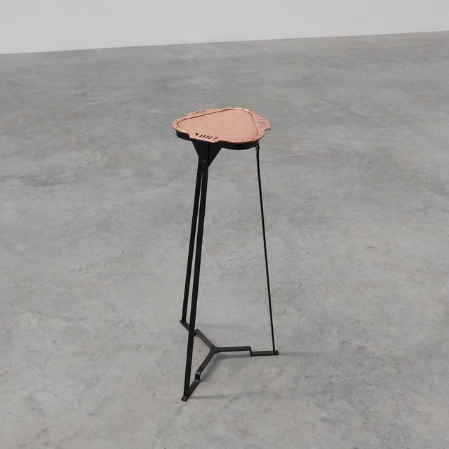 Art Nouveau Console in Metal with Copper Plate in the style of Gustave Surrurier Bovy, 1890s For Sale - Image 15 of 15