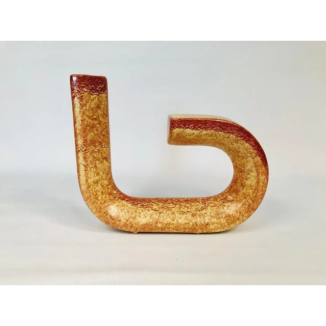 Italian Sculptural Loop-Shaped Ceramic Vase by Roberto Rigon for Bertoncello, 1960s For Sale - Image 11 of 11