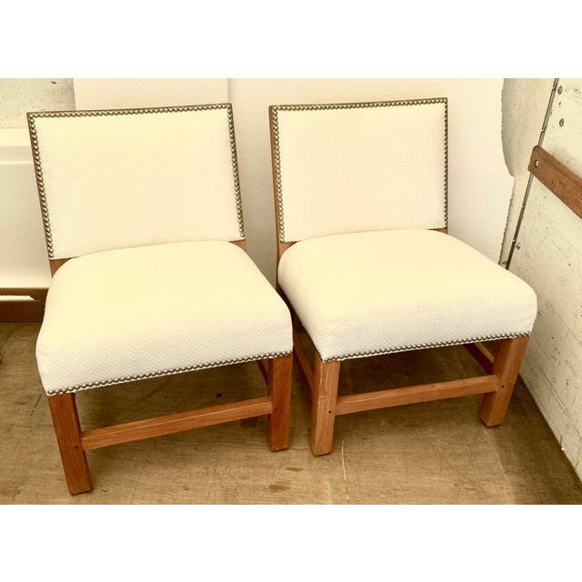 The Teak Outdoor Shin Toaster Chair U7676-01 is a refined outdoor seating piece that blends natural durability with...