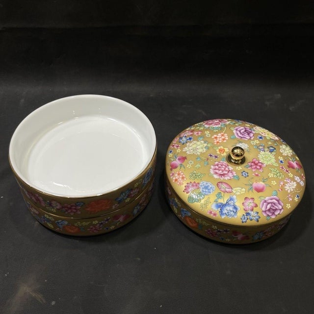 Late 20th Century Late 20th Century Gold Ground Porcelain Lidded Jar With Famille Rose Floral Motifs For Sale - Image 5 of 7